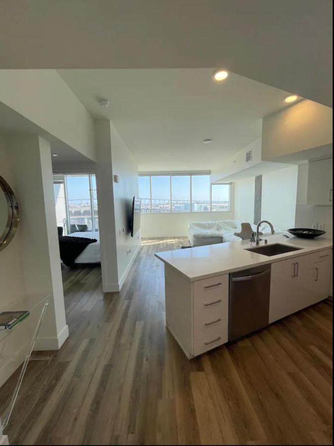 Luxury Designer Suite With Rooftop Pool, Gym San Diego Luaran gambar